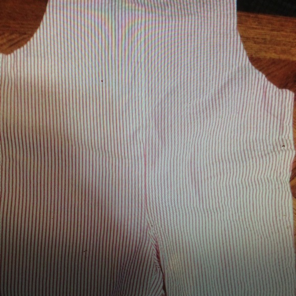 Monday’s Child boys 4T Shortalls With “W” initial - Picture 3 of 4